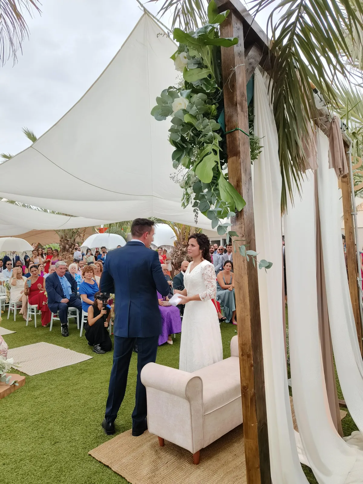 Ceremonia civil en Oasis con invitados