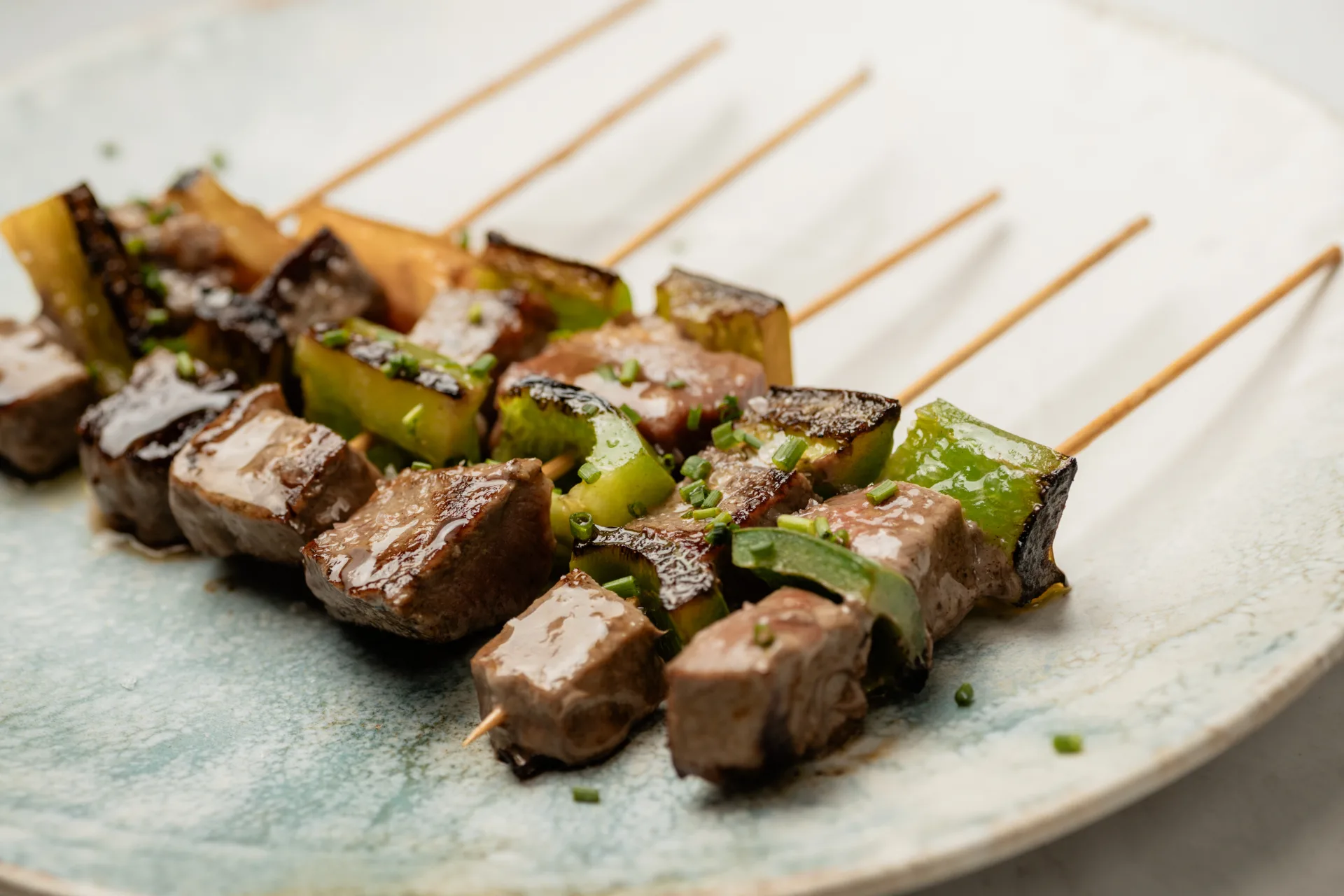 Estación de brochetas gourmet