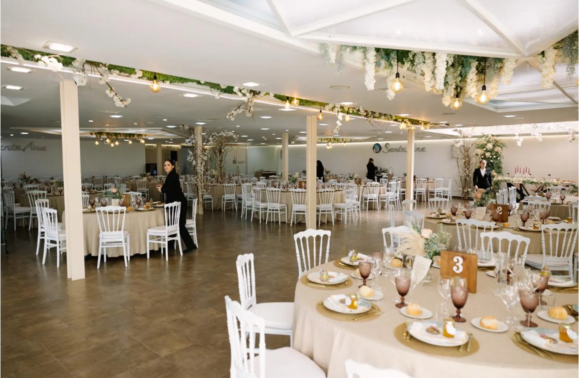 Salón Alquimia preparado para banquete nupcial